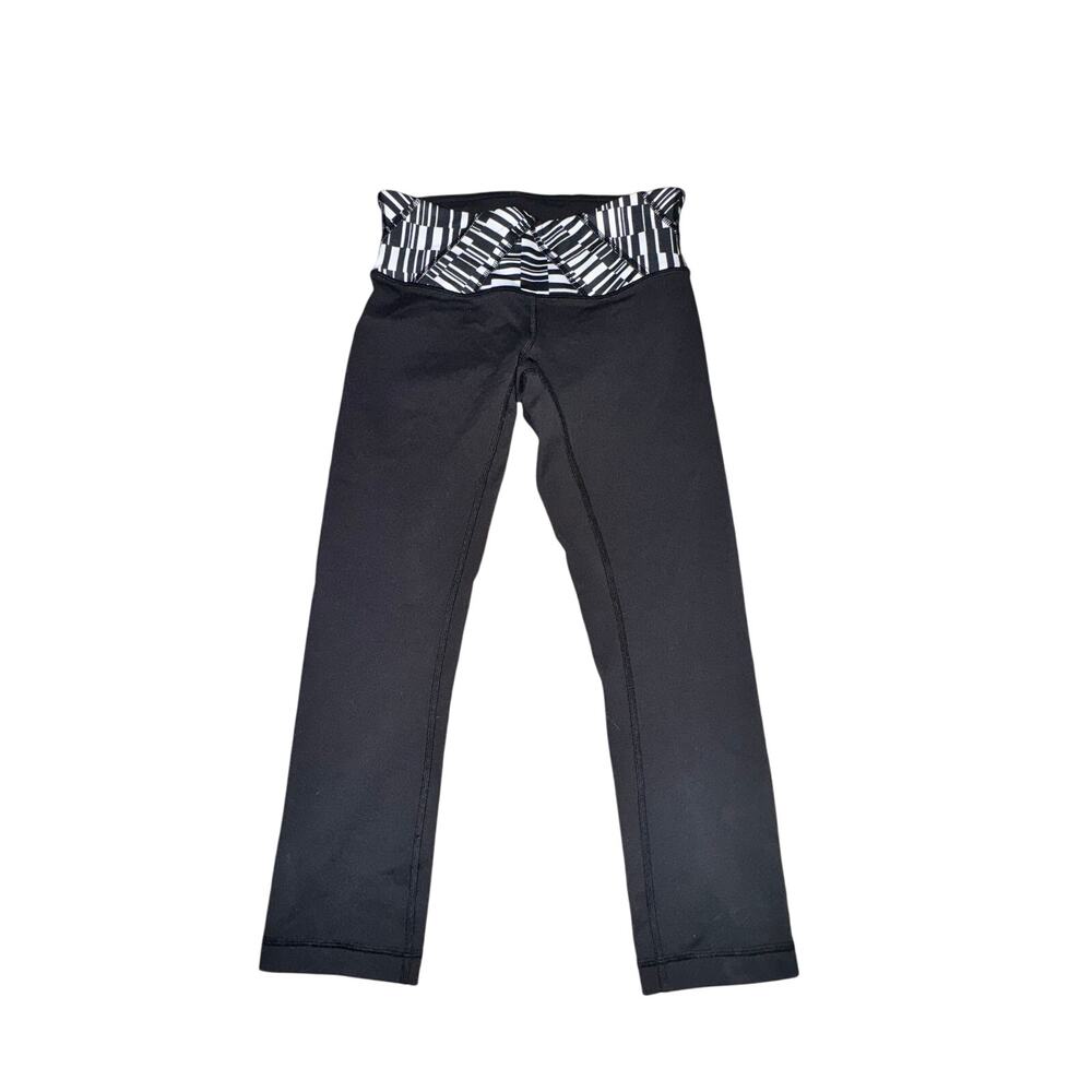 Lululemon Wunder Under Crop III Women's Sz 4 Black Ying Yang Stripe White Black